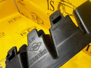 KRATKA WLOT WYLOT ZDERZAKA TYŁ LEWA LEWY RENAULT MEGANE IV RS