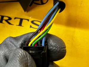 LUSTERKO ZEWNĘTRZNE PRAWE 7 PIN DACIA SANDERO III 369