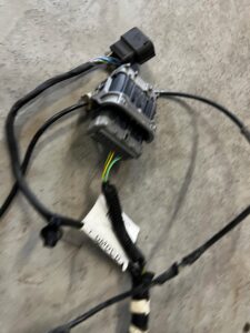 OKABLOWANIE WIĄZKA KOMORY SILNIKA FORD ESCAPE MK4 1.5 EB