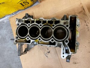 BLOK SILNIKA CITROEN PEUGEOT 1.6 THP MINI 1.6i 5G01 10FJCC