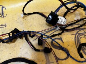 WIĄZKA PRZEWODY DRZWI PASAŻERA BMW E92 M3 9259825