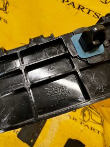 UCHWYT MOCOWANIE TYLNEGO ZDERZAKA BŁOTNIKA PRAWY LEXUS RX 450H III 3 AL10