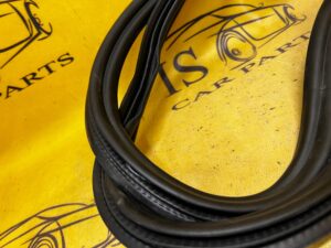 USZCZELKA POKRYWY KLAPY BAGAŻNIKA SKODA SCALA