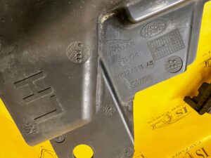 DEFLEKTOR KIEROWNICA POWIETRZA LEWA LEWY LAND ROVER DISCOVERY 5 V L462