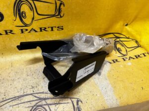 WSPORNIK UCHWYTU MOCOWANIE CZUJNIKA ACC BMW 7 E65 E66 NOWY OEM