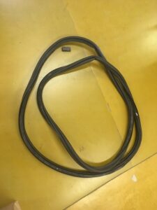 USZCZELKA DRZWI TYŁ SEDAN AUDI A4 B9 8W5833721