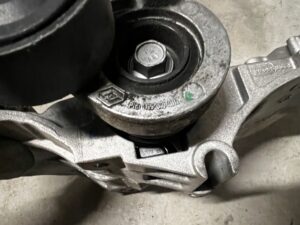 ŁAPA MOCOWANIE NAPINACZ ALTERNATORA RENAULT MEGANE IV 1.5 DCI