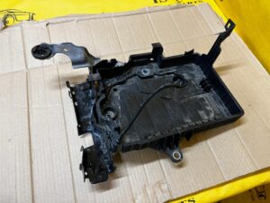 PODSTAWA WSPORNIK MOCOWANIE AKUMULATORA DACIA SANDERO III 2023R 1.0 TCE