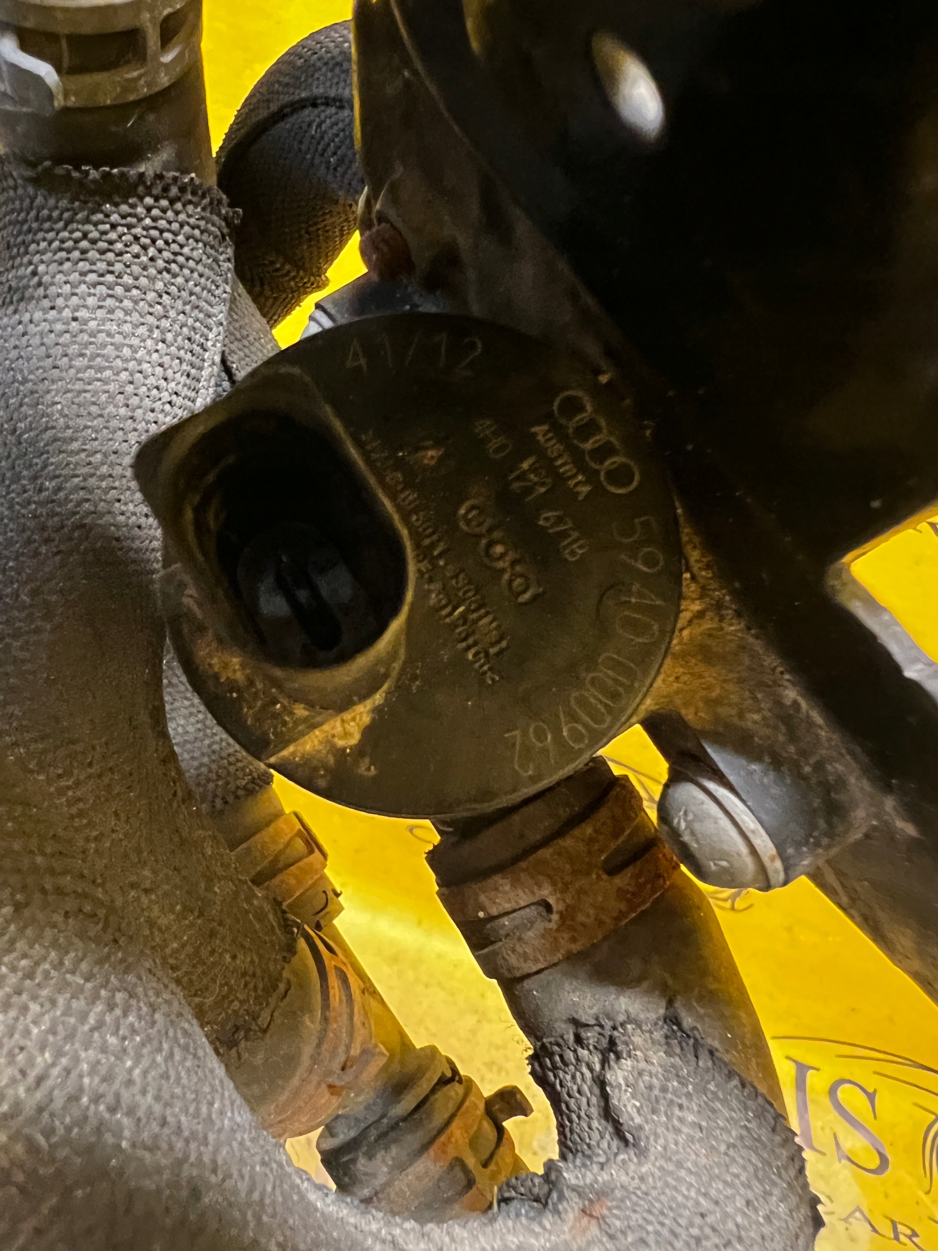 POMPA WODY RURY PRZEWODY WODY AUDI A8 D4 4.0 TFSI LIFT