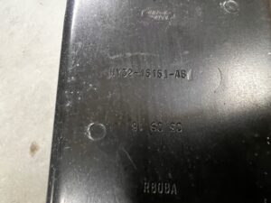 MOCOWANIE WSPORNIK UCHWYT BŁOTNIKA PRZÓD LEWY LAND ROVER DISCOVERY 5 V L462