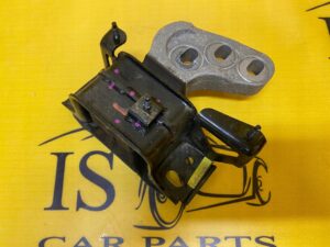 ŁAPA PODUSZKA SILNIKA FORD FIESTA MK8 1.5 TDCI