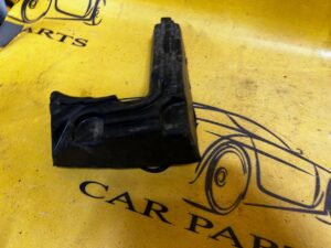 WYGŁUSZENIE MASKI PRAWE DACIA DUSTER II