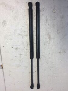 SIŁOWNIK TELESKOP TYLNEJ KLAPY AUDI TT 8S882755