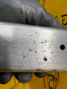 PODŁUŻNICA STREFA ZGNIOTU PRZÓD LEWA LEWY AUDI A8 D4 4H