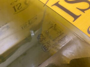 SZYBA TYLNA PRAWA PEUGEOT 3008 II 2 16R.