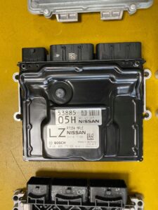 NISSAN X-TRAIL T32 KOMPUTER STEROWNIK SILNIKA F