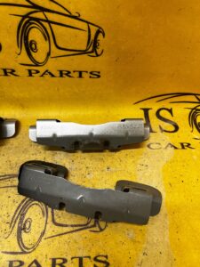 MOCOWANIE UCHWYTU PODSUFITKI RENAULT MEGANE IV