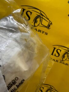 4 X MOCOWANIE EMBLEMATU TYŁ BMW 7 E23 6 E24 5 E28 3 E30 Z1 NOWE OEM