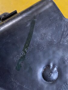 ŁAPA MOCOWANIE UCHWYT MERCEDES W176 INFNITI Q30