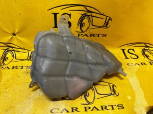 ZBIORNICZEK WYRÓWNAWCZY PŁYNU AUDI A8 D4