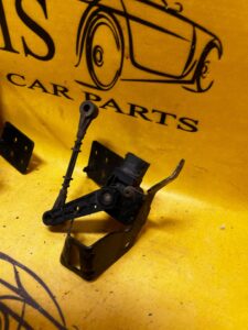 CZUJNIK POZIOMOWANIA ŚWIATEŁ PRAWY RR VOGUE L405