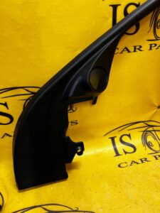 RAMKA OSŁONA DRZWI PRAWY PRZÓD JAGUAR XJ X351