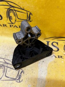 MOCOWANIE ŁAPA WSPORNIK PODPORA SILNIKA RENAULT ZOE I Z.E.