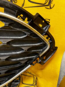 ATRAPA CHŁODNICY GRILL FORD KUGA MK3 ESCAPE MK4