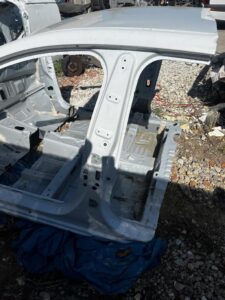 ĆWIARTKA PRÓG SŁUPEK LEWY DACIA SANDERO III