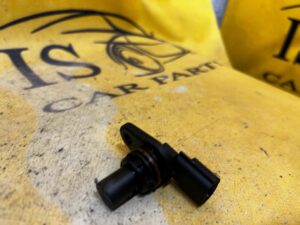 CZUJNIK POŁOŻENIA WAŁKA ROZRZĄDU RENAULT NISSAN 1.5 DCI