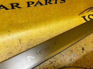 LISTWA NAKŁADKA PROGOWA PRÓG PRAWA LEWA TESLA MODEL 3 PRZEDLIFT