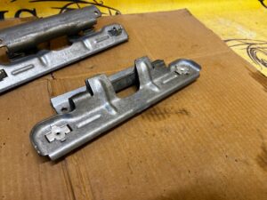 WSPORNIK MOCOWANIE UCHWYTU PODSUFITKI PORSCHE CAYENNE II 7P5 LIFT 92A