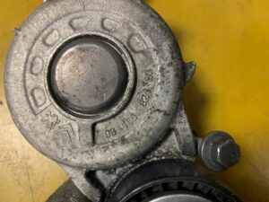 ROLKA NAPINACZ PASKA CITROEN PEUGEOT 2.0 HDI