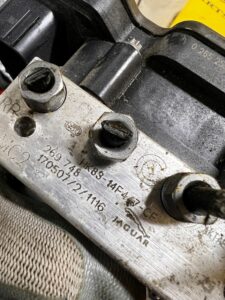 POMPA STEROWNIK ABS JAGUAR XF II X260 F-PACE 2.0