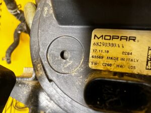 DODATKOWA ELEKTRYCZNA POMPA WODY JEEP WRANGLER JL