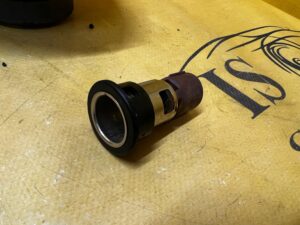 GNIAZDO ZAPALNICZKI 12V CHEVROLET CORVETTE C5 97-04