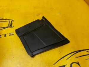 OBUDOWA ZAŚLEPKA SKRZYNKI BEZPIECZNIKÓW DACIA JOGGER SANDERO III