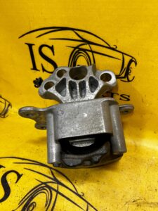 ŁAPA PODUSZKA SILNIKA LR RANGE ROVER EVOQUE II L551 2.0D