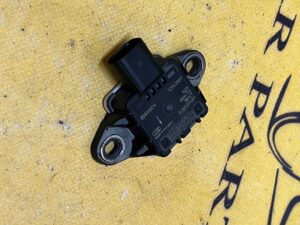 CZUJNIK SENSOR UDERZENIOWY FIAT 500 52042669