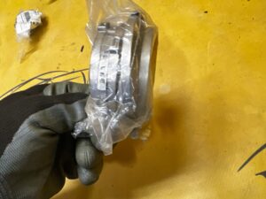 2 X ZACISK OSŁONY PRZEKŁADNI KIEROWNICZEJ BMW 3 E30 E36 E34 E39 NOWY OEM