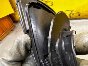 USZCZELKA DRZWI PRZÓD PRAWY TESLA MODEL 3 PRZEDLIFT