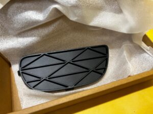 KRATKA ZDERZAKA PRZEDNIEGO PRZÓD PRAWY PRAWA BMW X5 E70 NOWA OEM