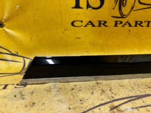 LISTWA DEKOR DRZWI LEWY PRZÓD PORSCHE CAYENNE II 7P5 LIFT 92A