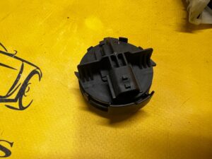 CZUJNIK UDERZENIA UDERZENIOWY DACIA SANDERO III