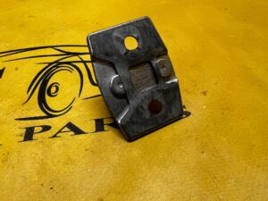 RYGIEL ZAMKA DRZWI TYŁ TYLNYCH LEWY PRAWY BMW 5 F10 F11