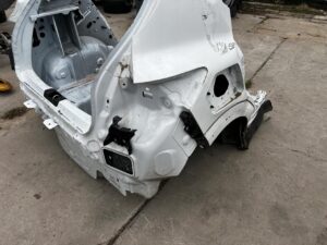 ĆWIARTKA BŁOTNIK WANNA PAS TYLNY TYŁ LEWY DACIA SANDERO STEPWAY III 369