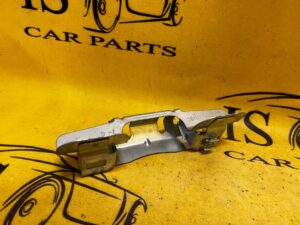 MOCOWANIE UCHWYTU PODSUFITKI RENAULT MEGANE IV