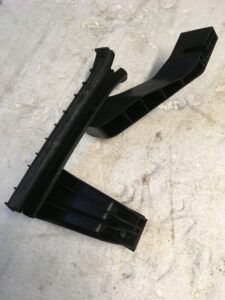 PROWADNICA SZYBY CITROEN PEUGEOT 308 9675911580