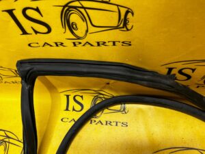 LEWA USZCZELKA WNĘKI DRZWI KAROSERII BMW F22 F20