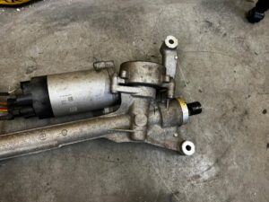 MAGLOWNICA PRZEKLADNIA KIEROWNICZA MERCEDES C KLASA W206 EU